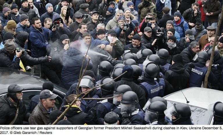 Manifestații la Kiev. Cel puţin zece răniți și 50 de arestări