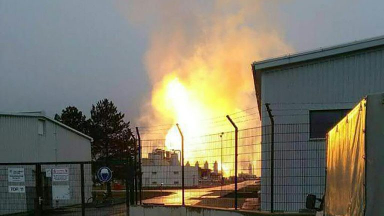 EXPLOZIE puternică la unul dintre cele mai mari gazoducte din Austria. Un om a murit şi cel puţin 18 sunt răniţi – FOTO/VIDEO