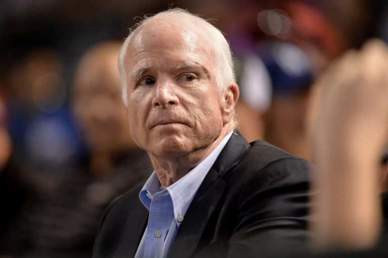 ăzbunarea postumă a senatorului republican John McCain împotriva lui Donald Trump (EFE)