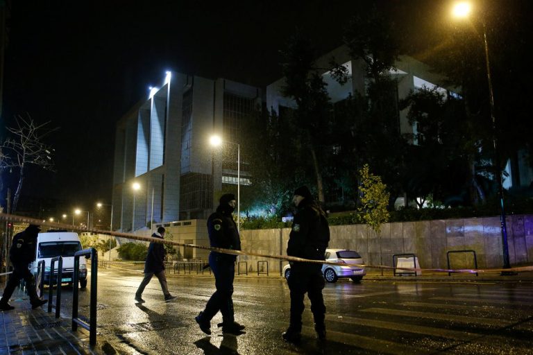 Atentatul cu bombă de la un tribunal din Atena a fost revendicat de o grupare de extremă stânga