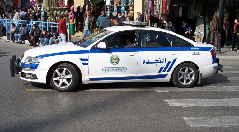 Patru poliţişti iordanieni răniţi în ciocniri cu susţinătorii unui deputat exclus din Parlament