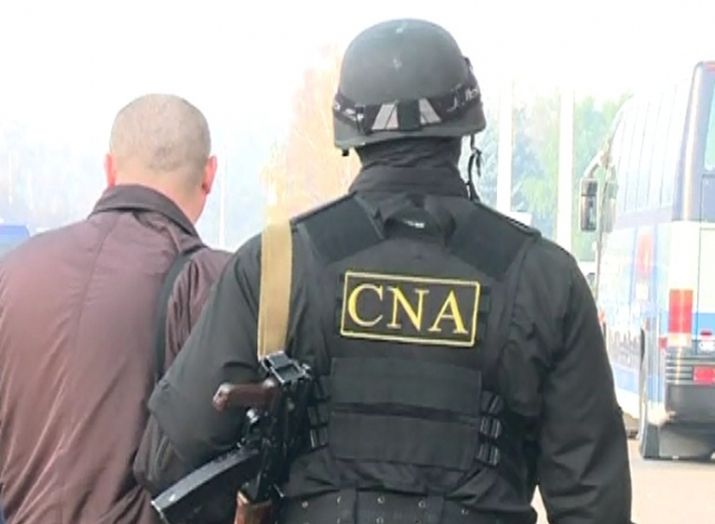 Procurorii anticorupţie AU DAT IAMA în guvernul de la Chişinău. Patru persoane au fost reţinute