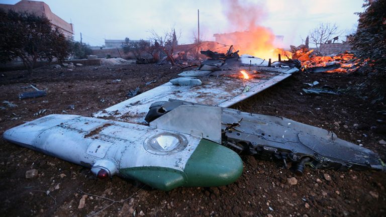 Rusia cere ajutorul Turciei pentru recuperarea fragmentelor avionului de luptă rusesc Su-25, doborât de rebeli deasupra provinciei Idlib