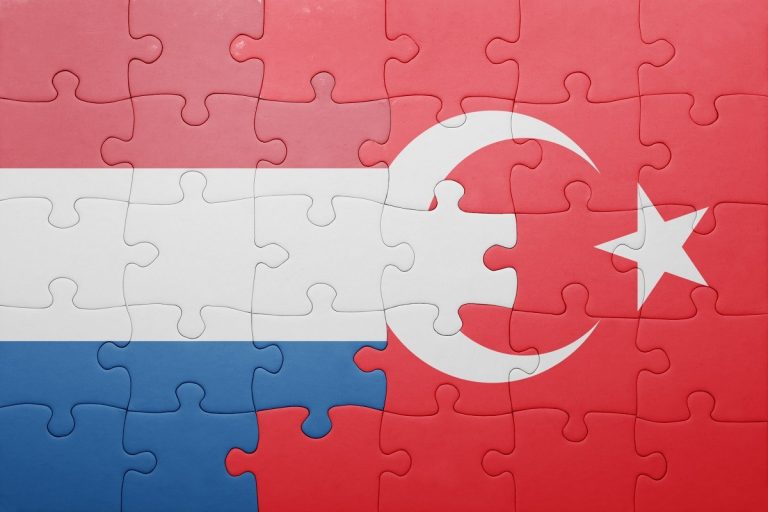 Turcia denunță un vot al parlamentarilor olandezi privind genocidul armean