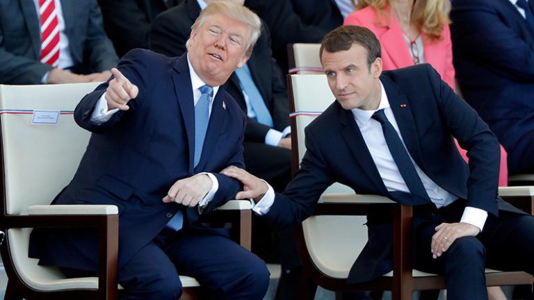 Emmanuel Macron îi întoarce vizita lui Trump. Liderul francez pleacă la Washington în aprilie