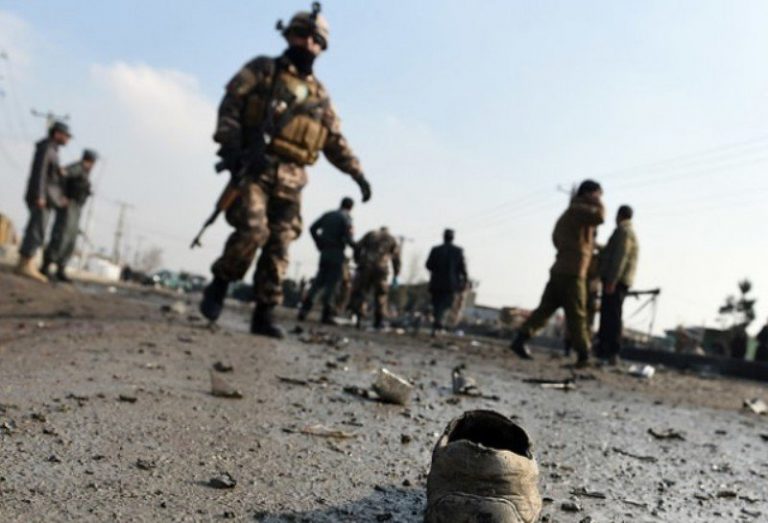 ATAC sinucigaş împotriva unui convoi militar NATO în Afganistan