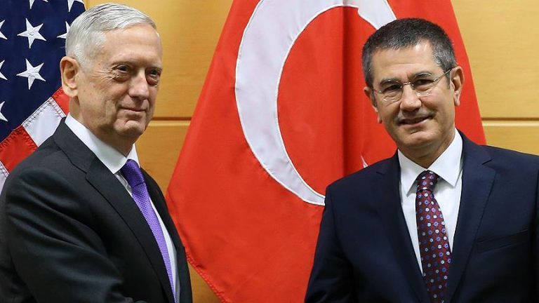 Pentagonul cere Turciei să rămână concentrată pe combaterea ISIS
