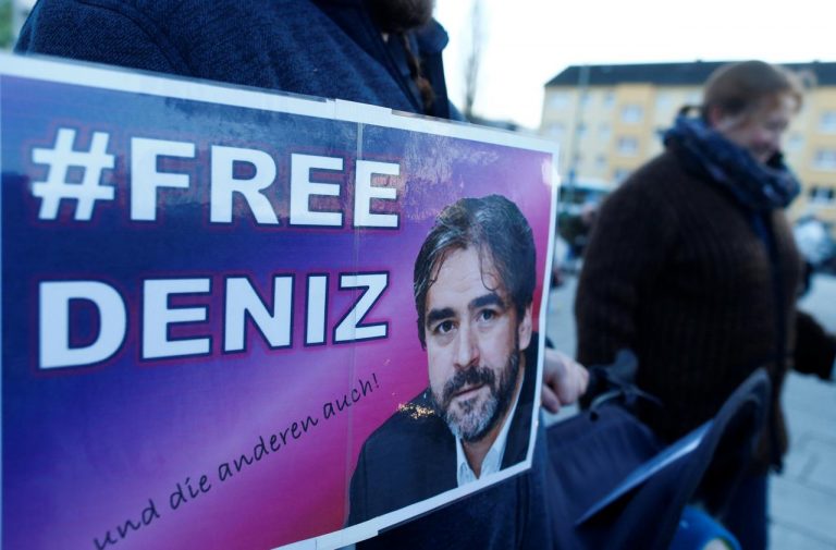 Prima reacţie a Berlinului după eliberarea jurnalistul închis în Turcia