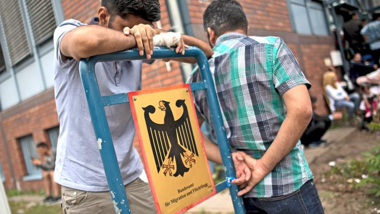 Germania: Alte maxim 10 state adăugate pe lista cu ţări de origine sigure pentru o posibilă expulzare de solicitanţi de azil