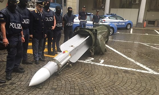 Racheta descoperită în Italia a fost la un moment dat vândută de Qatar