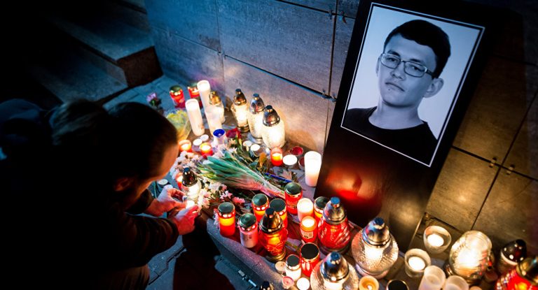 Slovacia : Proteste la Bratislava faţă de asasinarea jurnalistului Jan Kuciak
