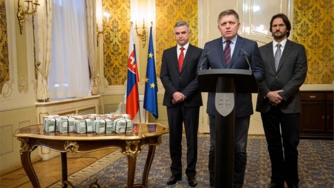 Premierul slovac promite un milion de euro celui care oferă informaţii elocvente despre asasinarea lui Jan Kuciak