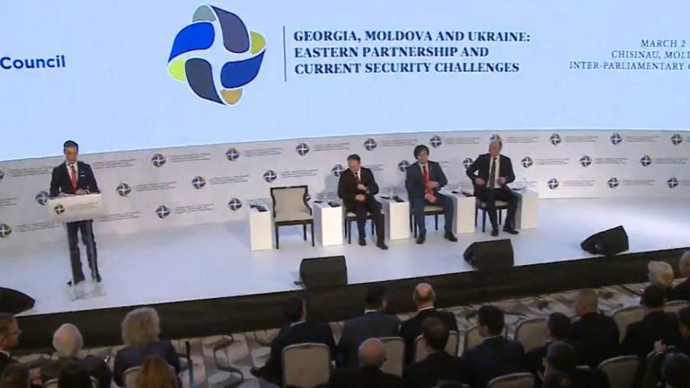 Conferinţă interparlamentară la Chişinău: R.Moldova, Ucraina şi Georgia fac front comun în faţa problemelor de securitate