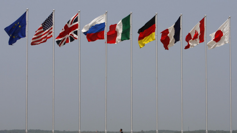 Franța condiționează reprimirea Rusiei în lumea bună a G8