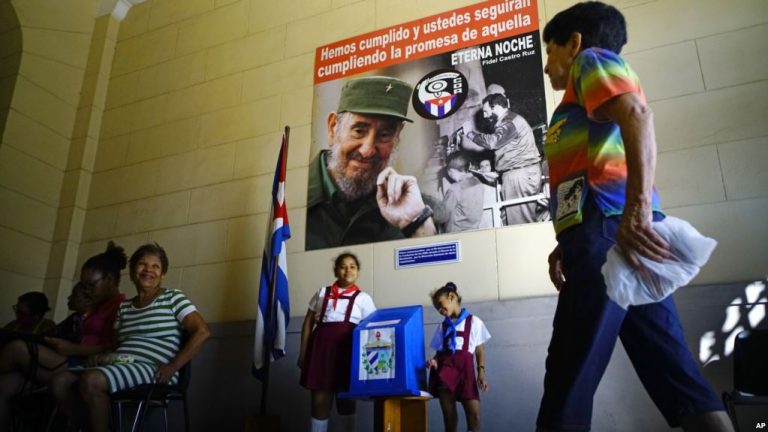 Cubanezii își aleg duminică reprezentanţii în parlament