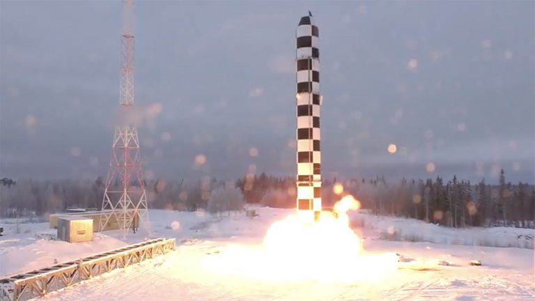 Rusia a testat ultimul său tip de rachetă balistică intercontinentală Sarmat