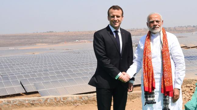 Emmanuel Macron şi Narendra Modi au inaugurat în India o centrală electrică solară