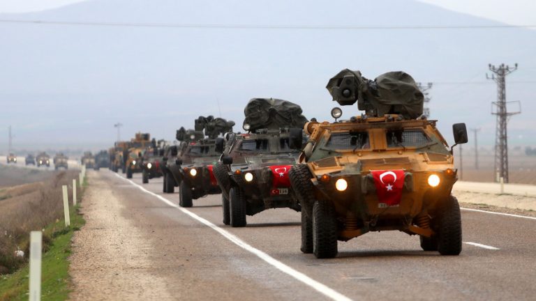 Erdogan speră să cucerească Afrinul până miercuri seară. Kurzii îi trimit un mesaj ironic: ‘VISEAZĂ!’