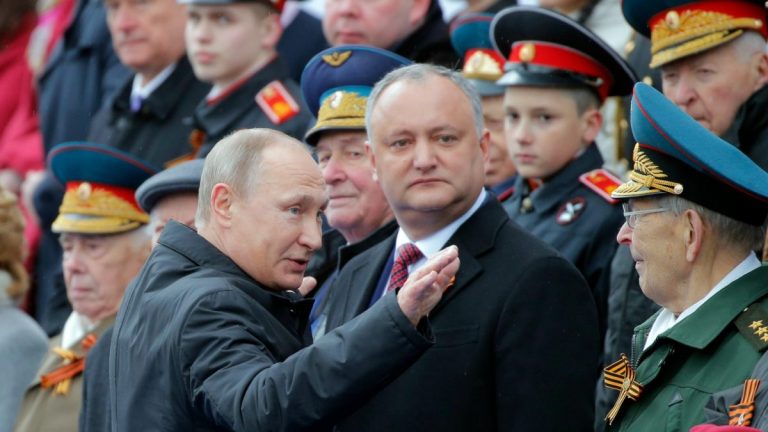 Igor Dodon recunoaşte că este fanul lui Putin