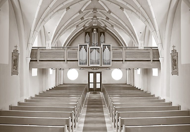 Concertul unei ‘SATANISTE’ din Suedia este ameninţat de catolicii fundamentalişti