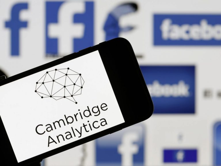 Cambridge Analytica şi Facebook AU INFLUENŢAT Brexitul