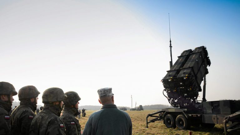 Rusia critică  ‘militarizarea crescândă’ a Poloniei, după achiziţionarea unor sisteme de rachete antiaeriene americane Patriot