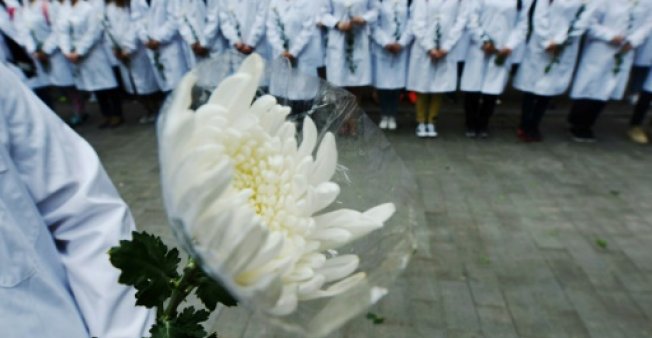 ‘Mediciniştii’ chinezi îi omagiază pe cei care şi-au donat corpul în scopuri ştiinţifice