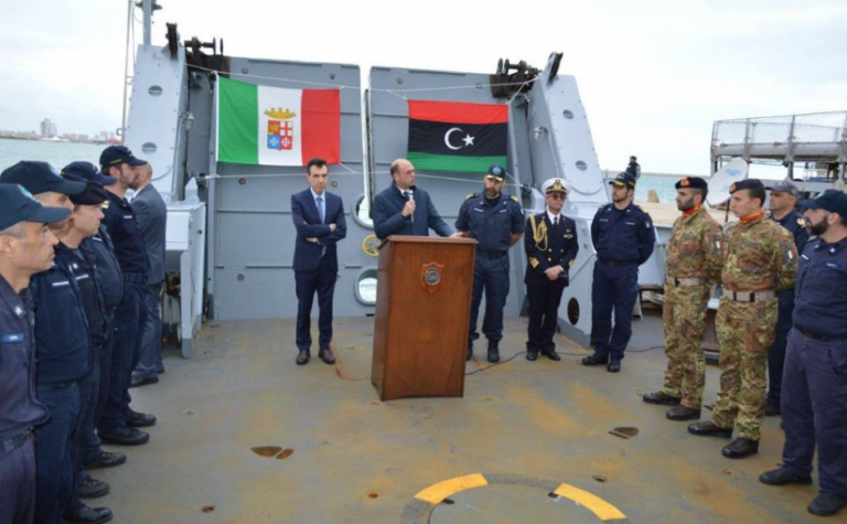 Italia prelungeşte un acord controversat cu Libia