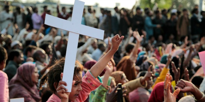 Un bărbat acuzat de blasfemie a fost linşat în Pakistan