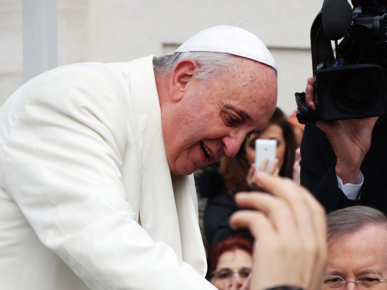 Papa Francisc a ajuns în Chile