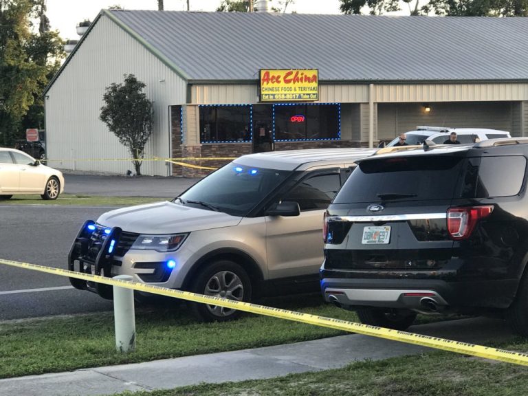 Doi poliţişti au fost împuşcaţi mortal în Florida