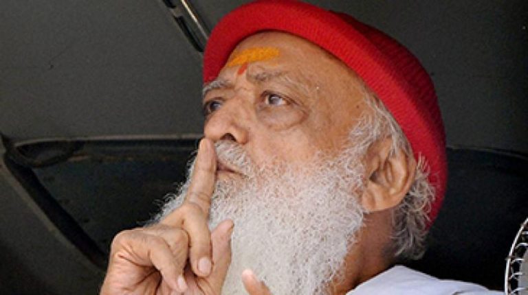 VIDEO – Un renumit guru indian, cu milioane de adepţi în toată lumea, a fost CONDAMNAT pentru viol