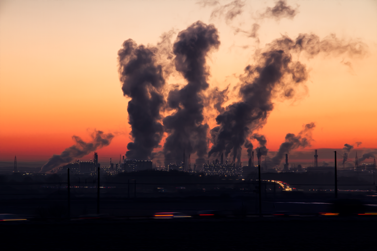 Experţii în climă susţin un cost social al carbonului revizuit în creştere