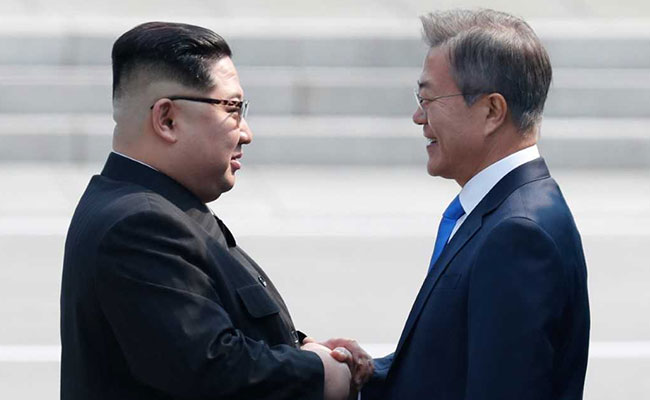 Schimb de scrisori amicale între liderul nord-coreean Kim şi preşedintele sud-coreean Moon