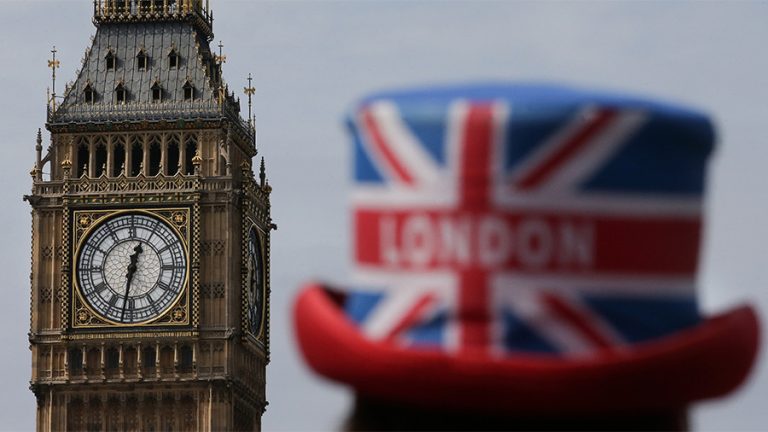 Londra cheamă UE la ‘calm’ pe fondul ameninţării unui conflict comercial