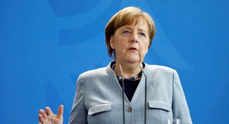 Cancelarul Angela Merkel şi o delegaţie de miniştri vor vizita Ierusalimul săptămâna viitoare