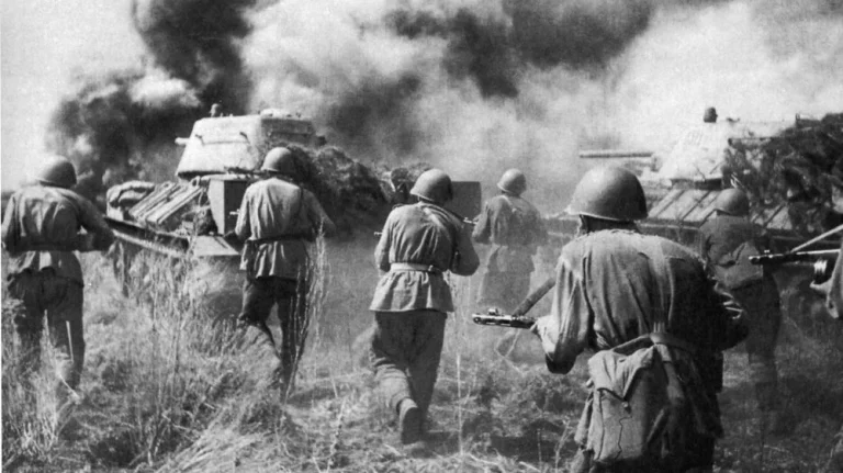 Un mit al propagandei sovietice: Kursk 1943 „cea mai mare bătălie de tancuri din istorie“