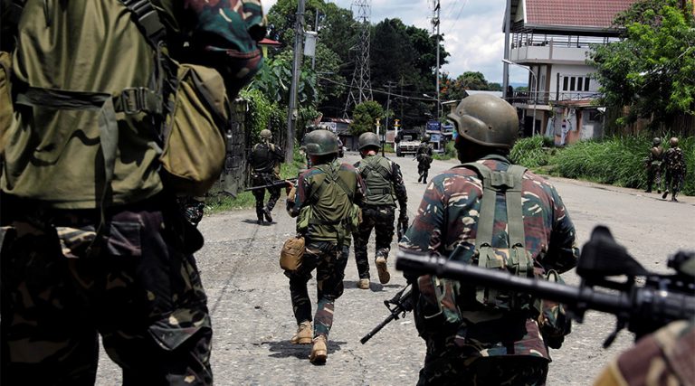 Un comando filipinez a salvat un ostatic indonezian