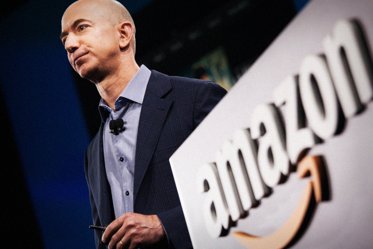 Jeff Bezos PLEACĂ din funcţia de CEO la Amazon