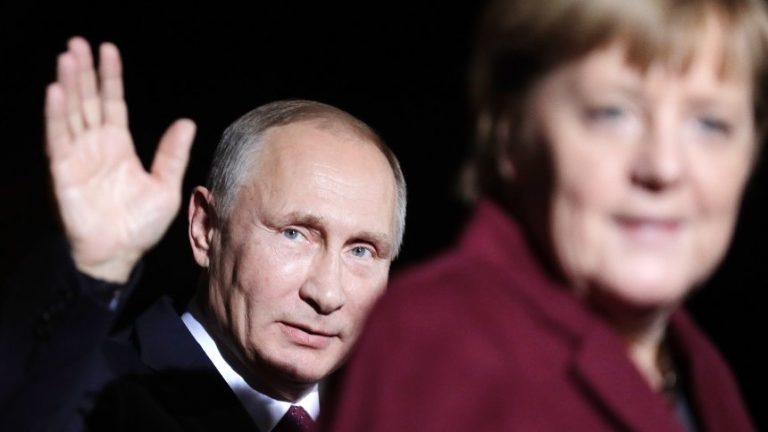 Merkel nu vrea să-l supere pe Putin. Germania respinge o aderare rapidă a Georgiei la NATO