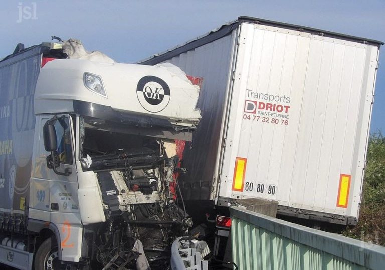 Un şofer român a murit într-un grav accident rutier petrecut în Franţa – FOTO