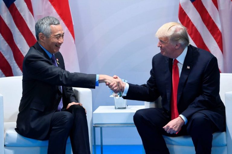 Înainte de summitul cu Kim Jong Un, Trump s-a întâlnit cu premierul singaporez