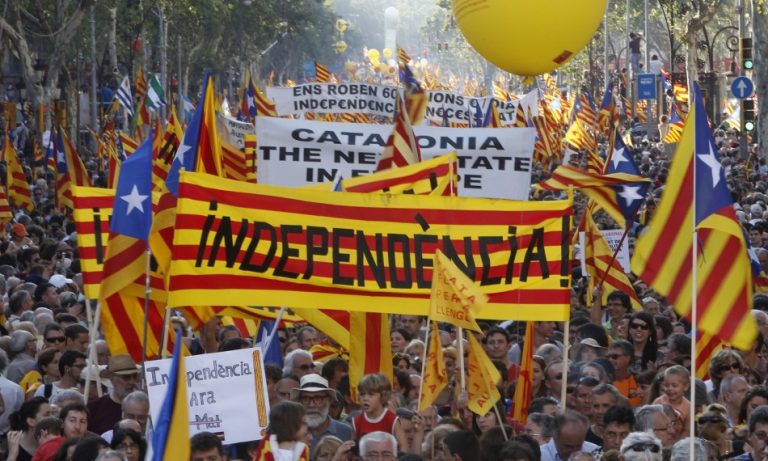 Extremiştii catalani ameninţă Madridul cu ‘insubordonare civică masivă’
