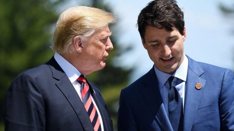 Trump îl ameninţă pe Justin Trudeau: Declaraţiile lui ‘vor costa scump’ Canada