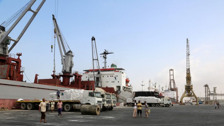 Rebelii houthi încep sâmbătă retragerea din oraşul port yemenit Hodeida (ONU)