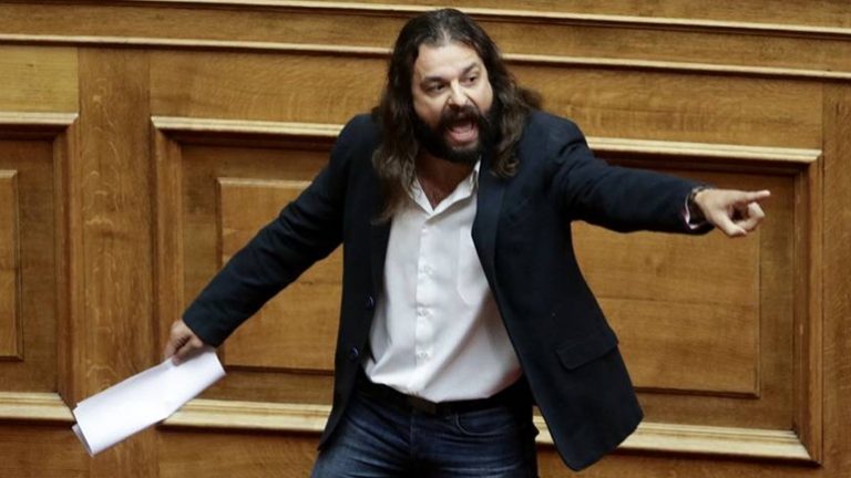 Un deputat grec a fost arestat pentru TRĂDARE