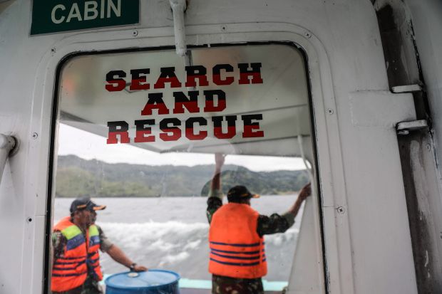 Indonezia: A fost descoperită epava unui vas suspectat a fi cel scufundat în Lacul Toba