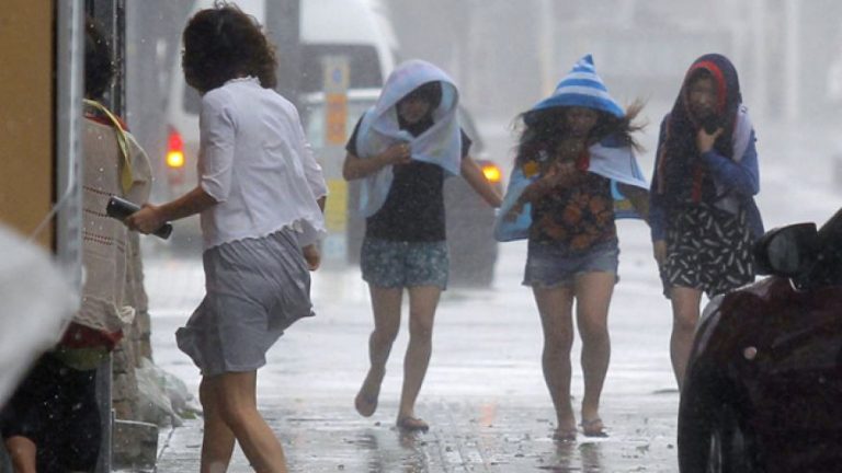 Ploi torenţiale catastrofale în Japonia: Cel puțin 20 de persoane au murit
