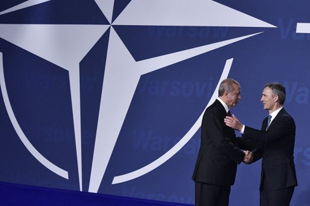 NATO şi Comisia Europeană îl felicită pe ‘Sultan’ pentru victoria din alegeri