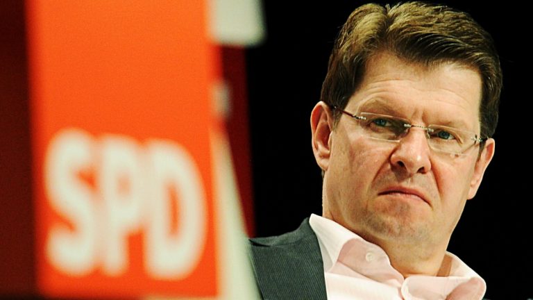 Germania: Vicepreşedintele SPD pune sub semnul întrebării oportunitatea continuării colaborării cu blocul conservator condus de Merkel